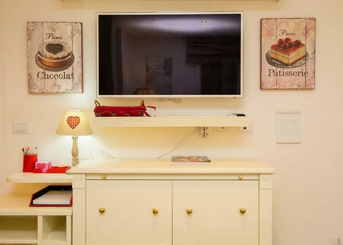 Pantheon Romantic Loft Apartment *