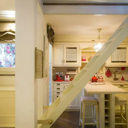 Daire Pantheon Romantic Loft