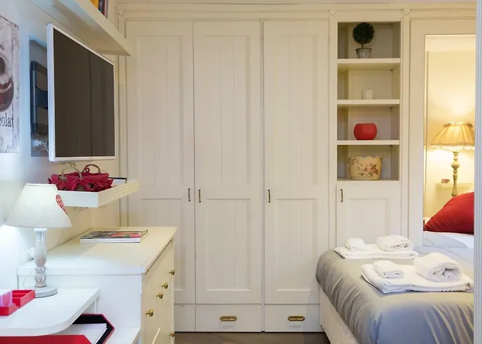 Pantheon Romantic Loft